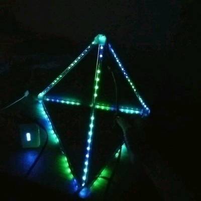 PM42_LedPyramid