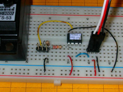 Servo control with microchip microcontroller