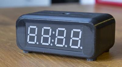 Simple Arduino based digital clock