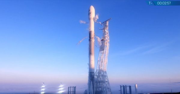 SpaceX successfully launches Iridium-5 Falcon 9 mission
