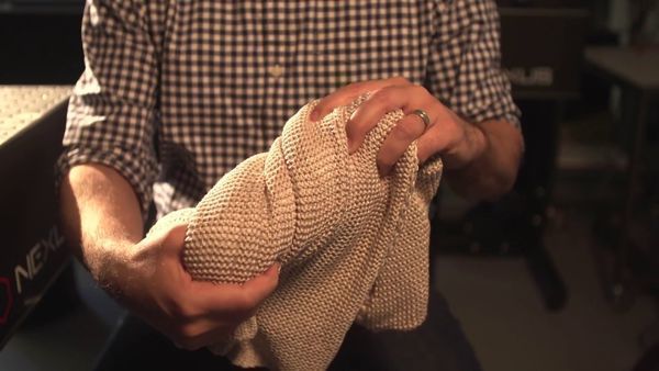 An elastic fiber set to revolutionize smart clothes