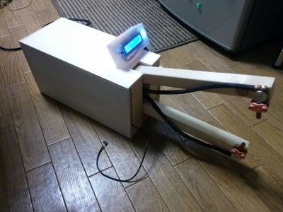 Simple DIY Dual Pulse Spot Welder with Arduino Controller and Screen (microwave transformer based)