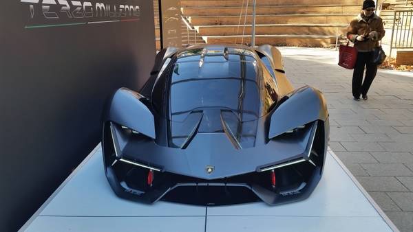 MIT researchers collaborate with Lamborghini to develop an electric car of the future