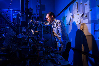 IBM Researchers Store Data on World’s Smallest Magnet -- a Single Atom