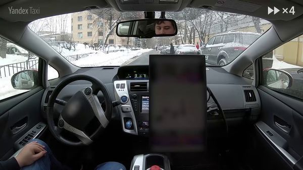 Yandex.Taxi's Self-Driving Car Conducts Winter Testing on Moscow's Public Streets