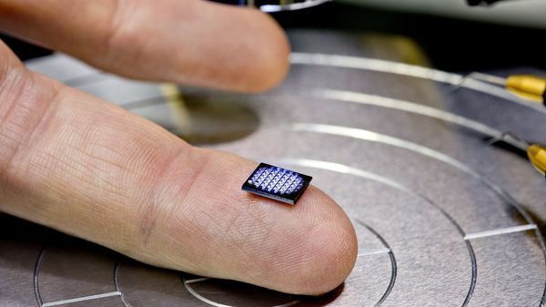 IBM has made the world's smallest computer, and it's just absurd