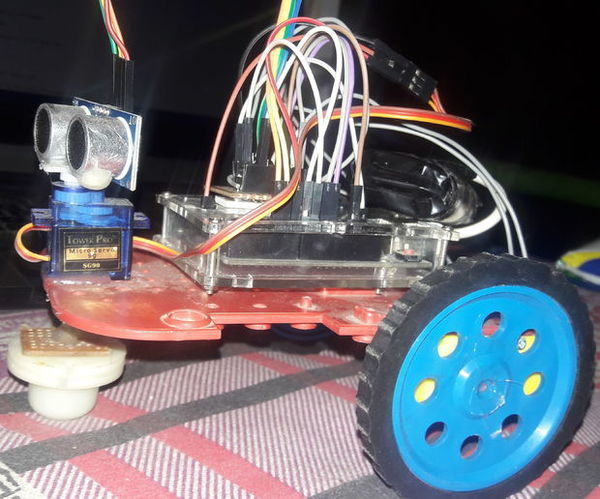 Utrasonic Avoidance Robot Using Arduino