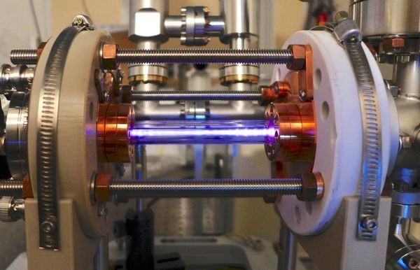 World record - Low-draft electron bunches drive high plasma wakes