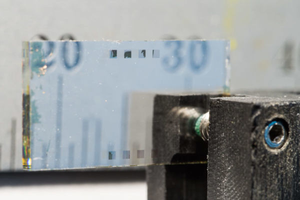 U-M researchers develop small device that bends light to generate new radiation