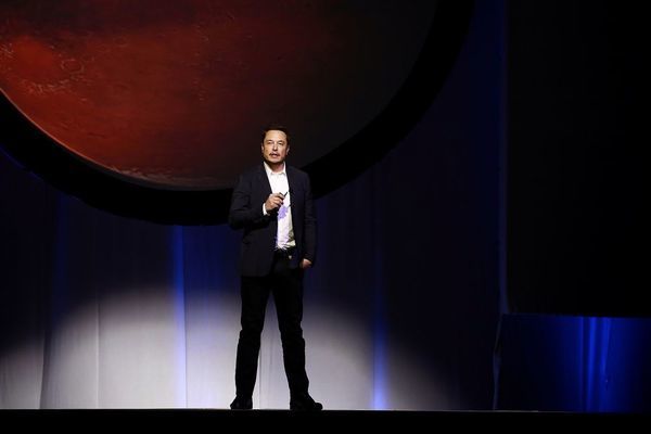 Elon Musk's SpaceX Wins FCC Approval to Deploy 7,518 Satellites