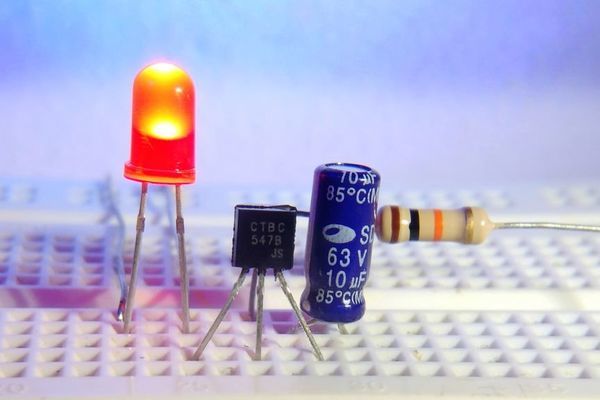 3 Easy Transistor Projects For Beginners