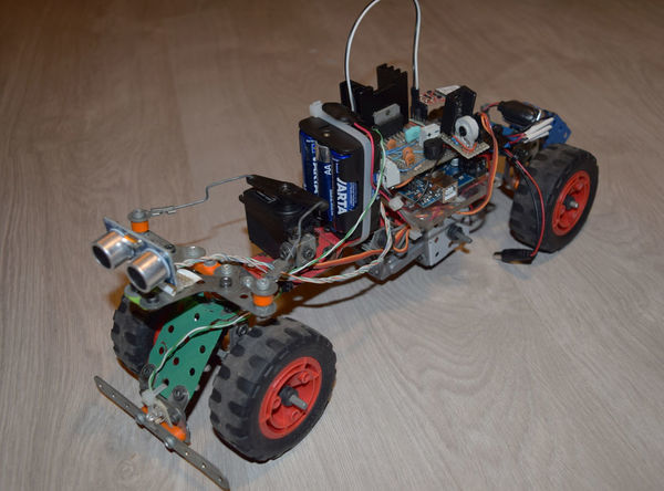 RoverBluetooth: Arduino-based Bluetooth Car