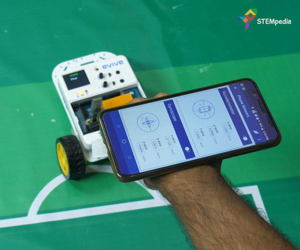 Making a Gesture Controlled Robot Using Your Smartphone