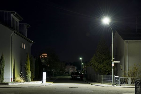 Highly Economical LED Street Lights Tested in Practice