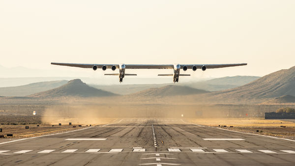 Stratolaunch Completes Historic First Flight of Aircraft