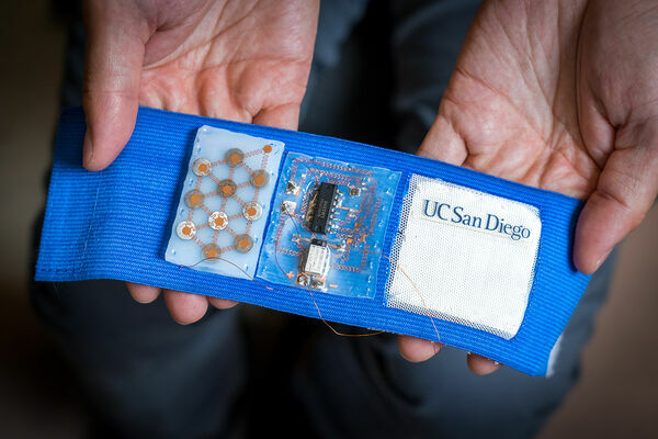 Wearable Cooling and Heating Patch Could Serve as Personal Thermostat and Save Energy