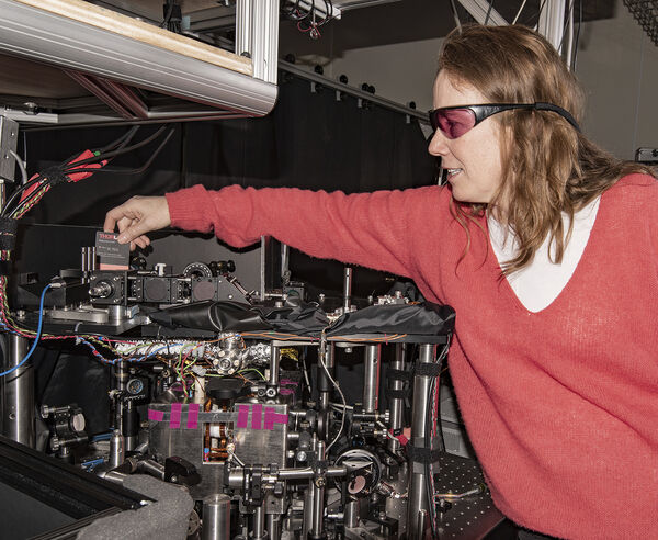 NIST’s Compact Atomic Gyroscope Displays New Twists
