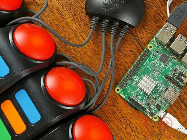 Raspberry Pi Quiz Game using the Buzz Controllers