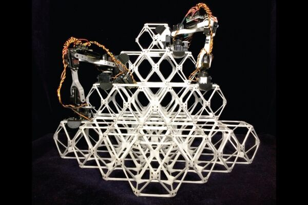 Assembler robots make large structures from little pieces