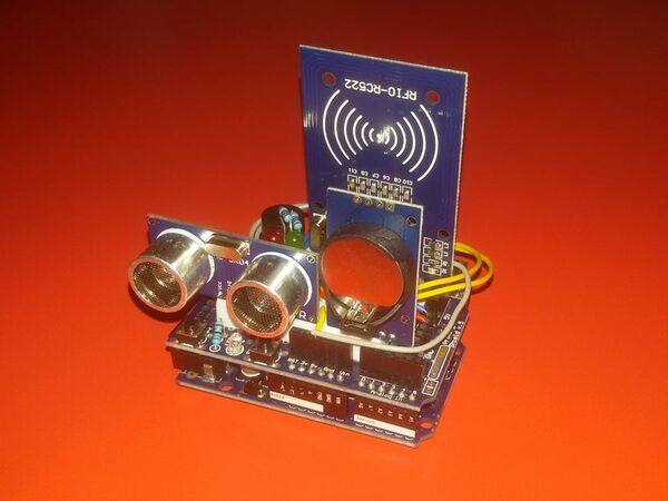 A Very Compact Alarm with Card Reader and Real-Time Clock