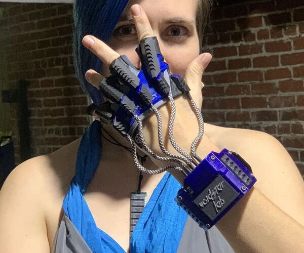 Somatic - Data Glove for the Real World