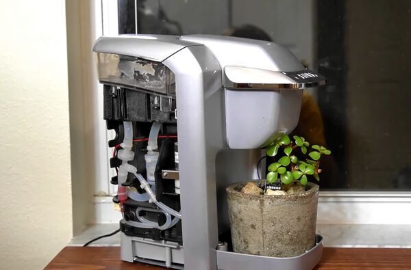 Turn a Keurig Coffee Maker into a Miniature “Raspberry Pi Greenhouse”