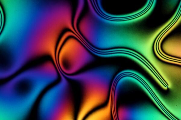 Liquid crystals create easy-to-read, color-changing sensors