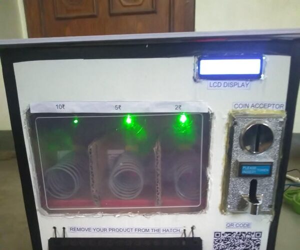 Vending Machine With Coins and Online Payments Support Using Arduino