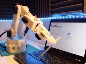 DIY Arduino Robot Arm – Controlled by Hand Gestures
