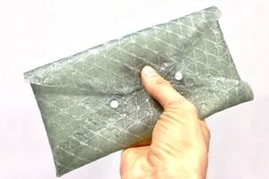 Tufts SilkLab Creates Leather-like Material from Silk Proteins