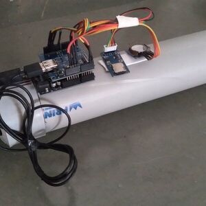 Low-cost seismograph using optical mouse