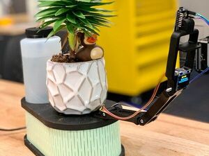 Automatic Plant Watering + Time-Lapse