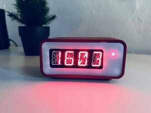 Retro Digital Clock W/ Raspberry Pi Zero