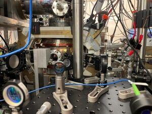 Stanford researchers showcase a new level of control over how atoms interact