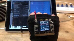 CLUE BLE MIDI Glove