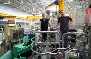 Surfing at the atomic scale: ANSTO scientists confirm experimentally new fundamental law for liquids