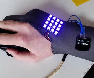 A Color Sensing Glove That Sends the HEX Code to a Computer Program