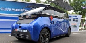 A team in China has developed the country’s first pure solar-powered vehicle