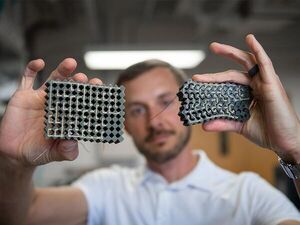 Researchers engineer novel material capable of ‘thinking’